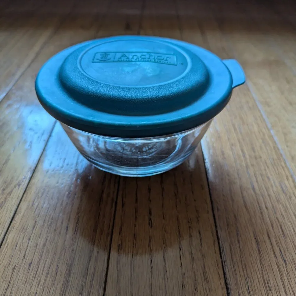 Anchor Hocking 1Q and 1.5Q Glass Food Storage Containers